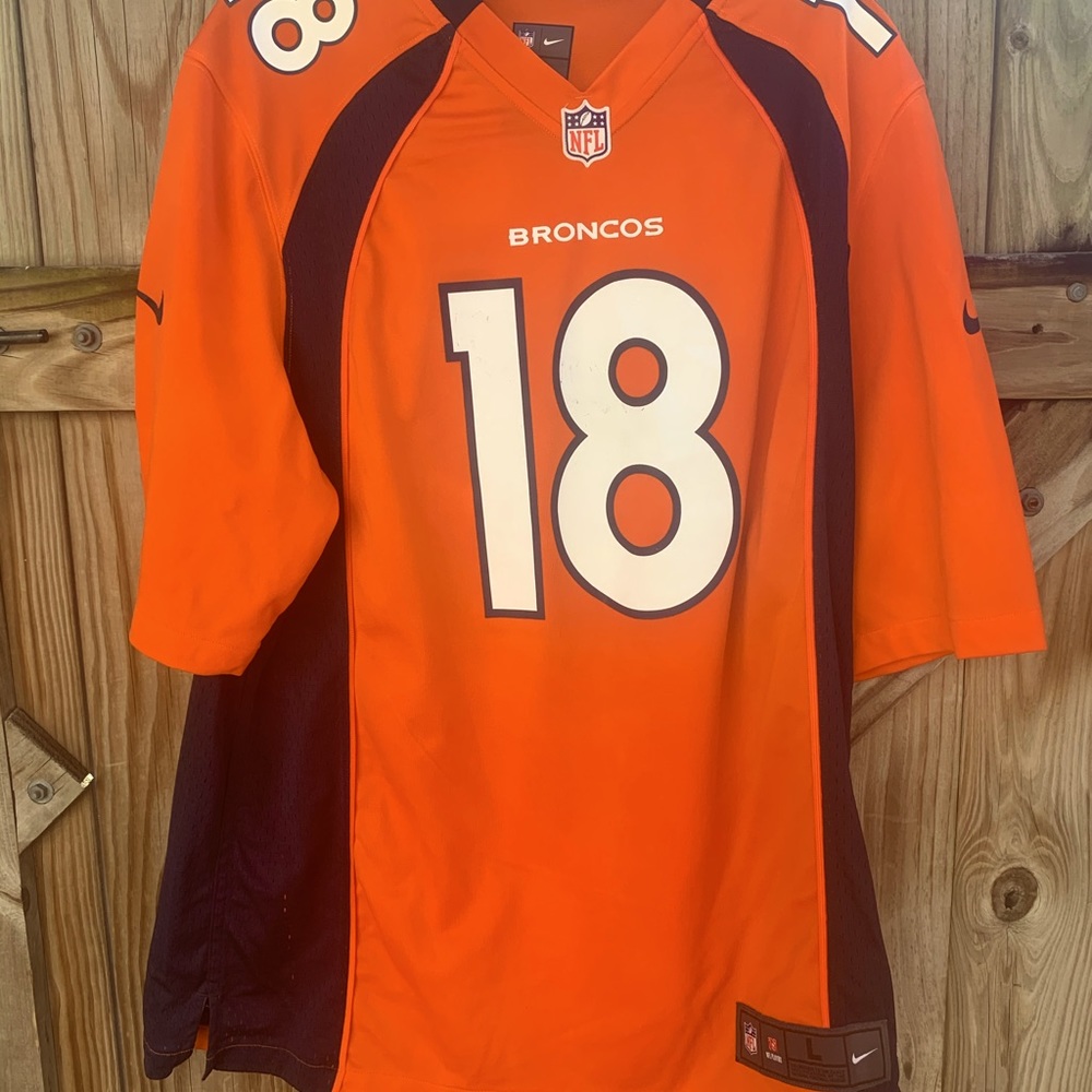 Peyton Manning Broncos on field Jersey